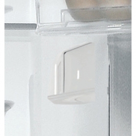 Hotpoint 60cm Fridge Freezer - White - 8