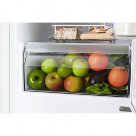 Hotpoint 70/30 Integrated Low Frost Fridge Freezer - F Rated - 4
