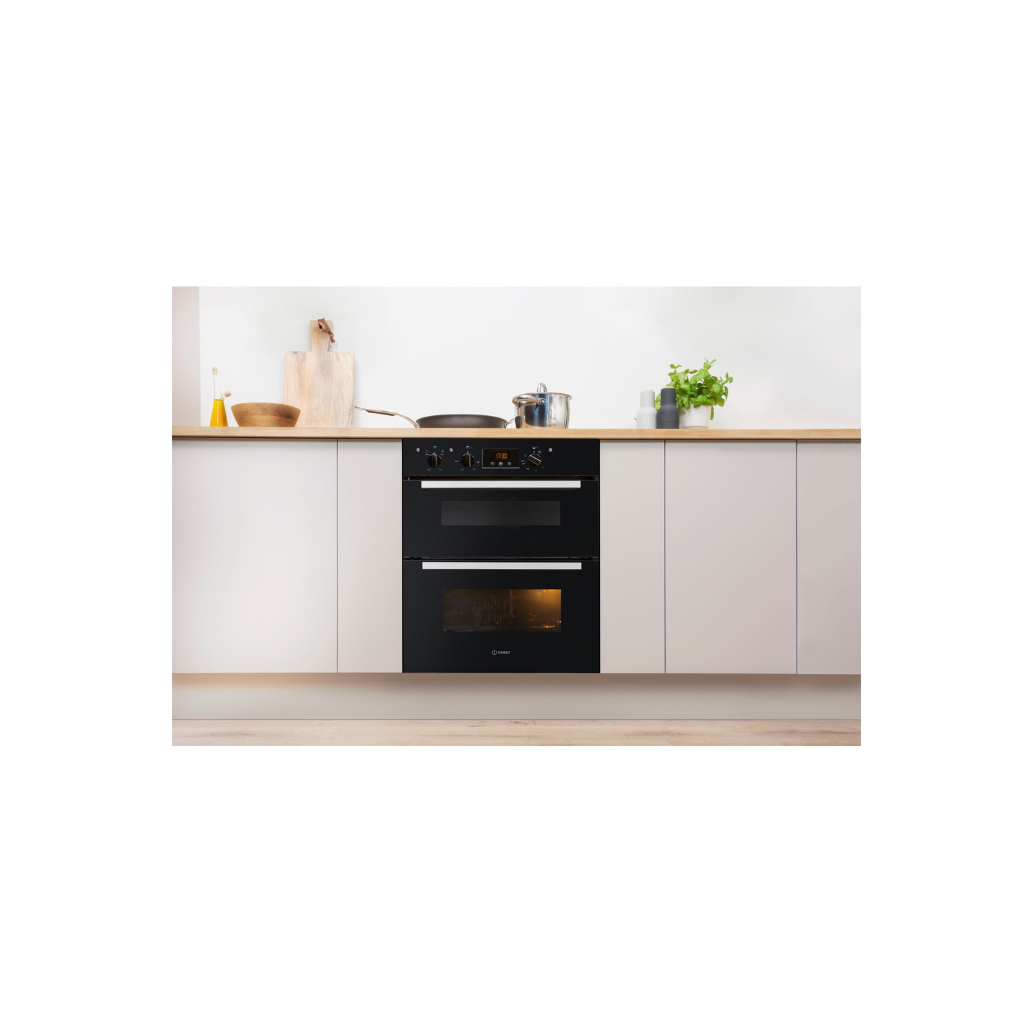 Indesit Built In Electric Double Oven - Black - B Rated - 9